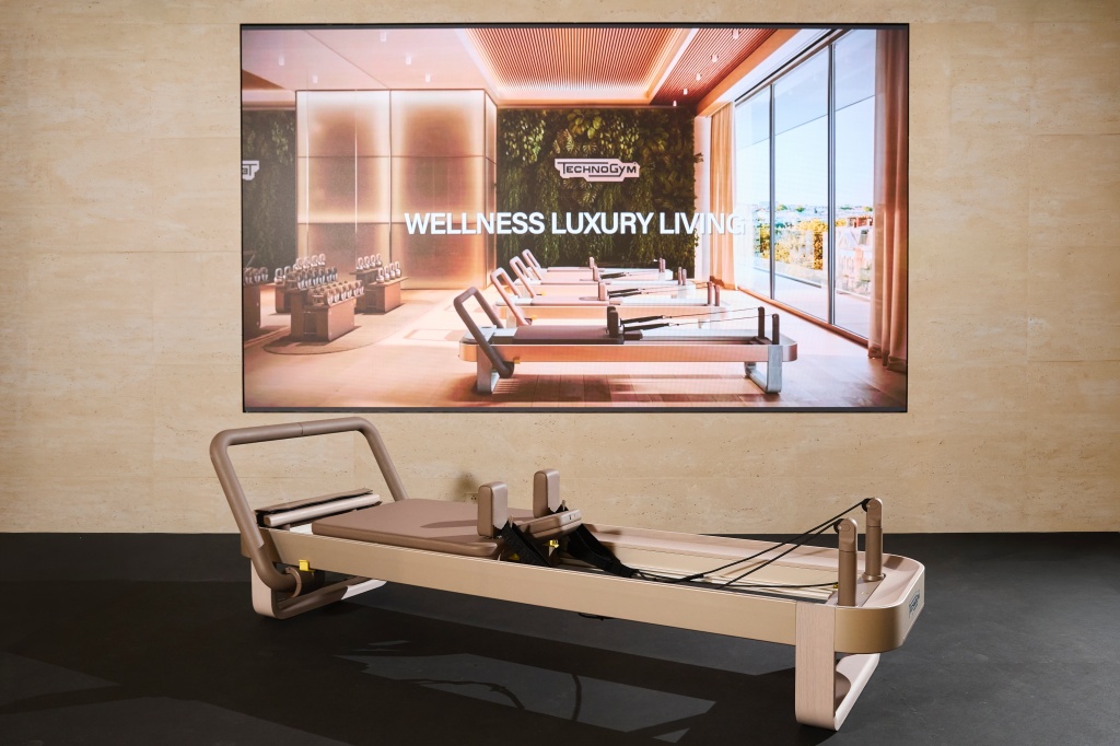 義大利頂級健身器材品牌 Technogym 推出全新砂岩褐系列