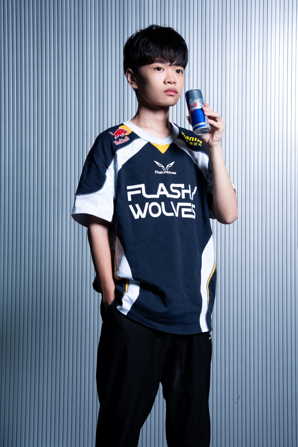 閃電狼個人_煒哲WeiZ_輔助