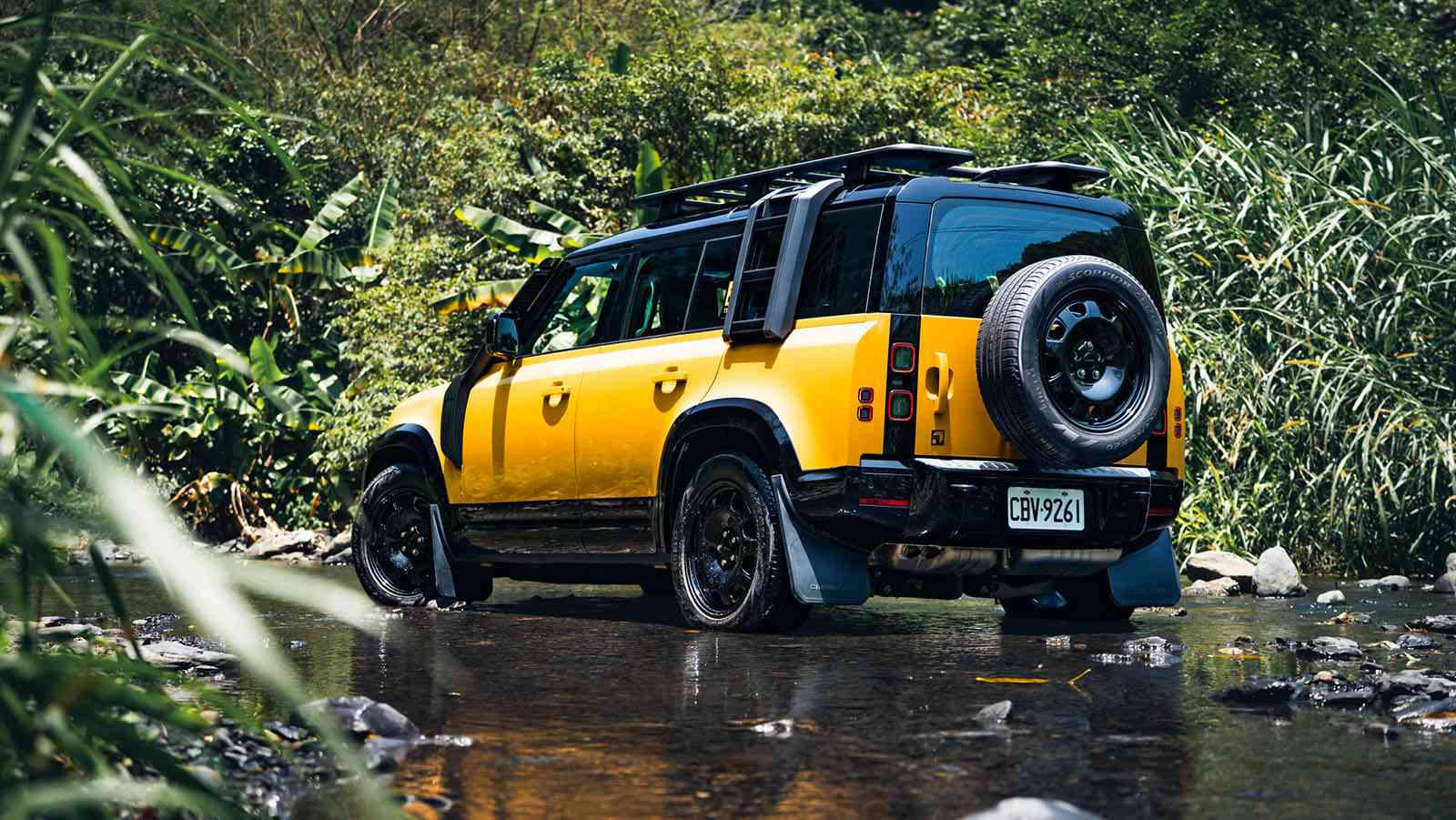 Defender Trophy Edition-1