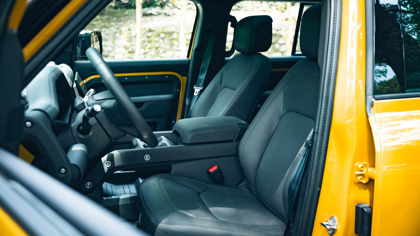 Defender Trophy Edition-3