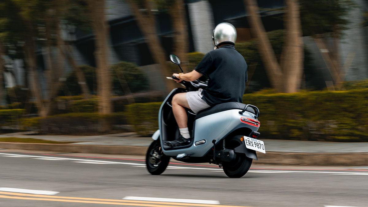 Gogoro Luna-4