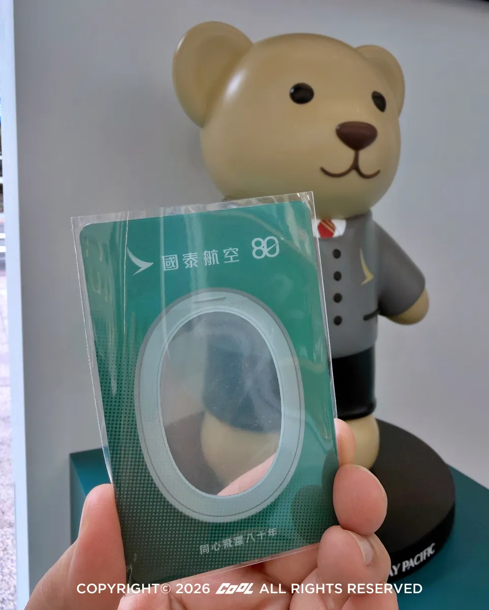 國泰航空80周年快閃展登陸台北！「生菜葉三明治」A350、經典制服小熊盲盒一次打卡，還有香港雙人機票等你抽