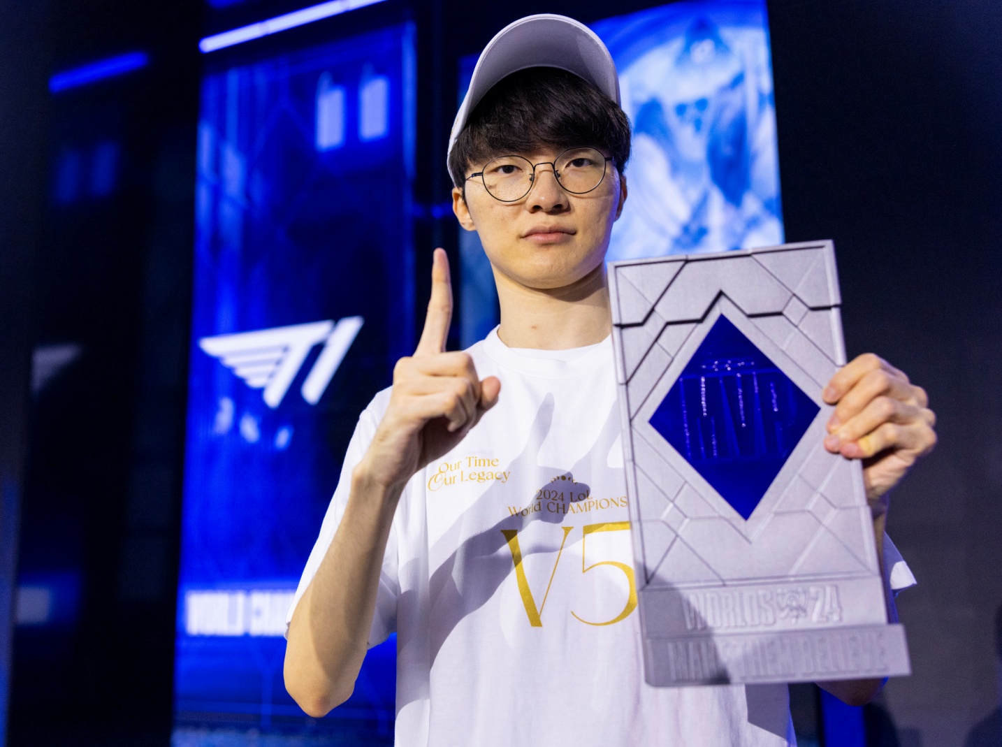 S14 世界大賽，Faker 拿下生涯第二座 FMVP。